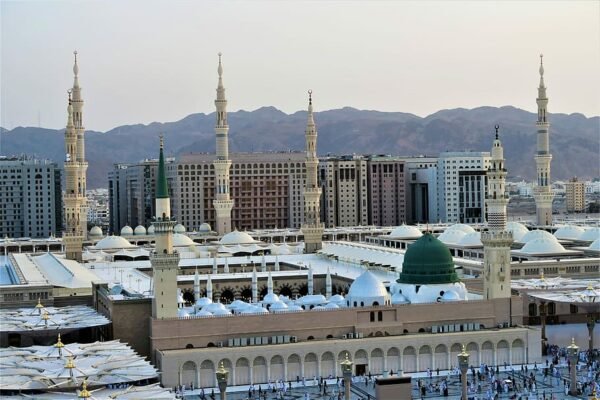21 Days 1-Star Deluxe Umrah Package